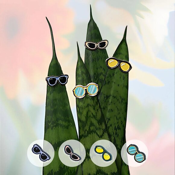 NEW! two sets of Plant Magnets Plant Charms 7 in total - lips x3 sunglasses x4 - Picture 2 of 5